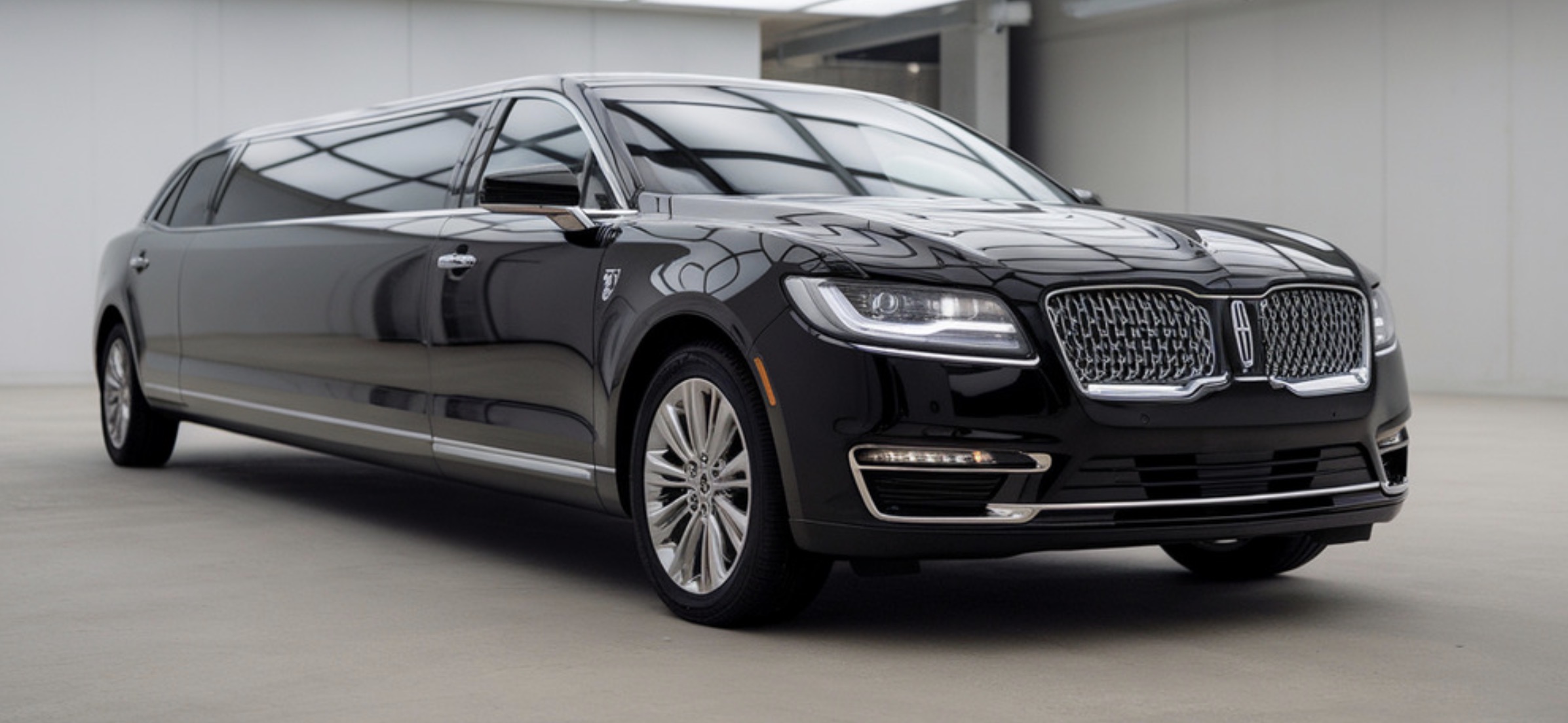 Lincoln MKZ Stretch Limo